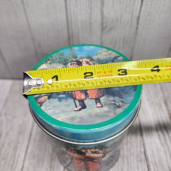 Vintage Christmas Holiday Nesting Tin Container Metal Storage Round 5'' Tall - Picture 6 of 6